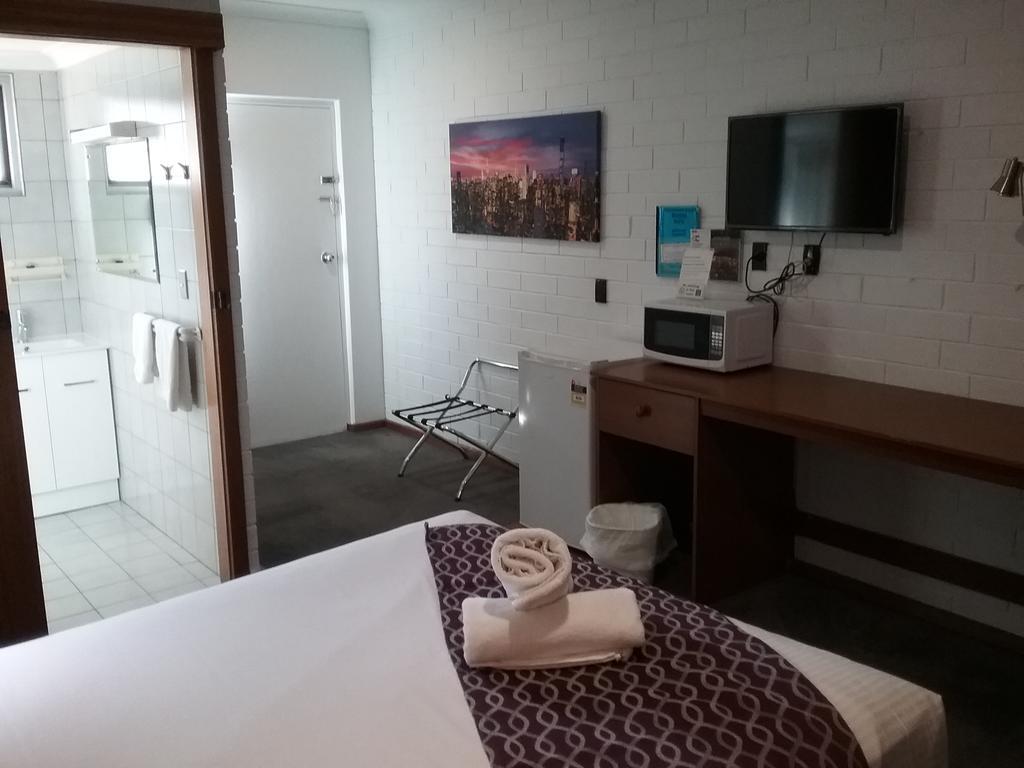 Pooraka Motor Inn Экстерьер фото