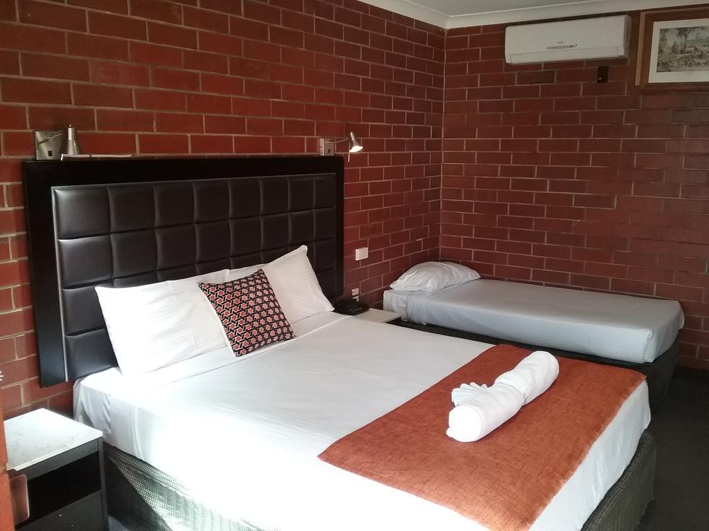Pooraka Motor Inn Экстерьер фото