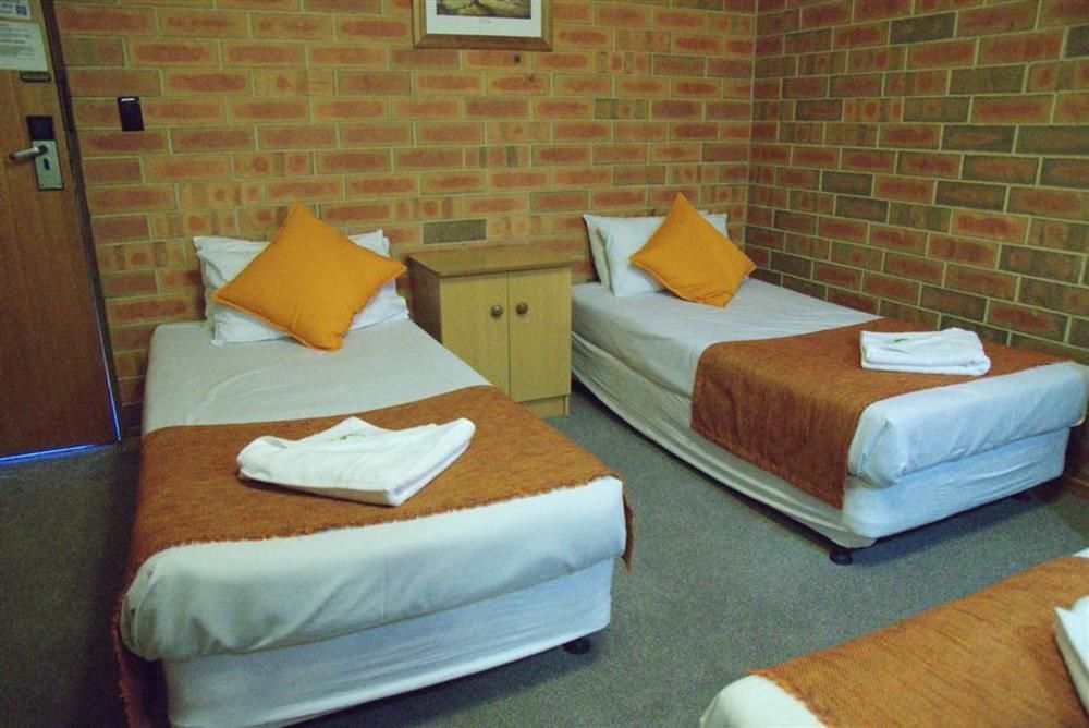 Pooraka Motor Inn Экстерьер фото