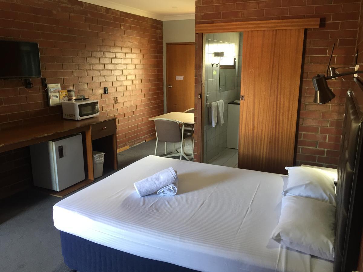 Pooraka Motor Inn Экстерьер фото