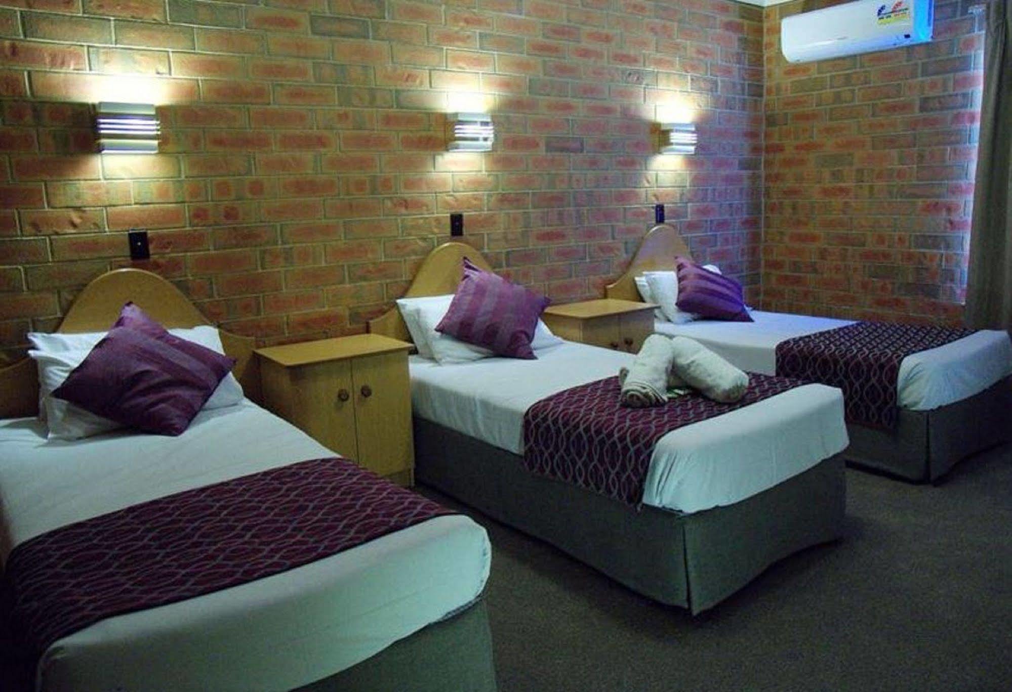 Pooraka Motor Inn Экстерьер фото